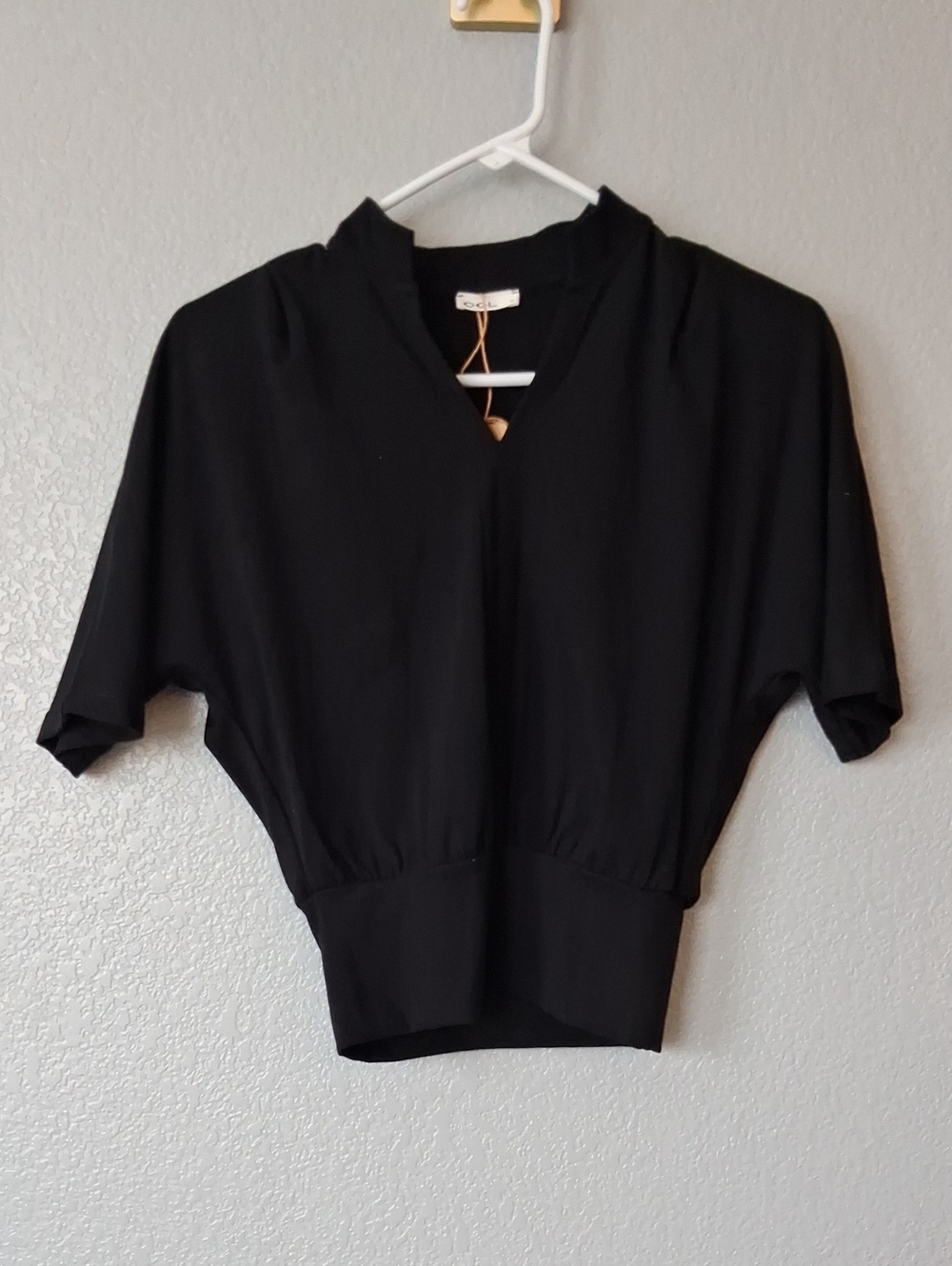 Black Women's Short-Sleeve V-Neck Top